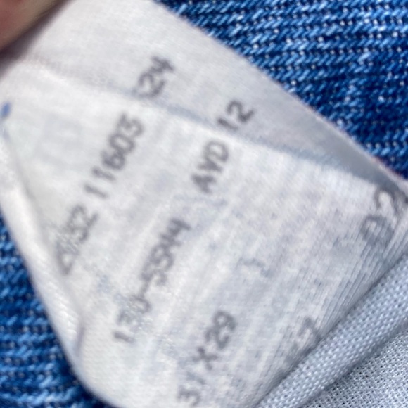 90’s Vintage High Waisted Mom Jeans Size 12 - Picture 7 of 8